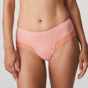 Nikia Pink diamond
