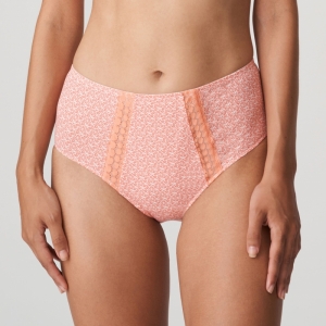 Nikia Pink diamond