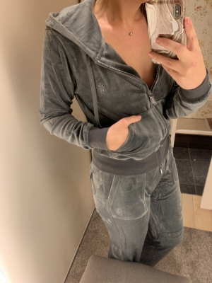CLASSIC VELOUR Dark grey