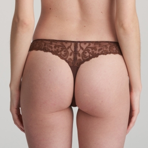 Serena Chestnut