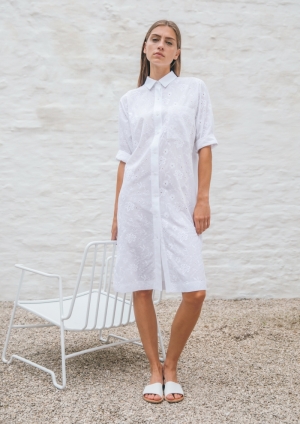  White
