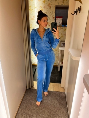 DIAMOND VELOUR TANYA Blue