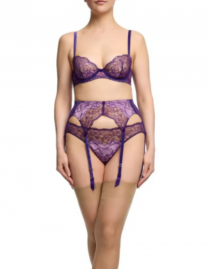 Tryst violet